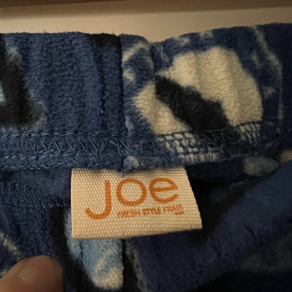 Joe Fresh Kids winter pj’s, 2pc - Picture 4 of 11